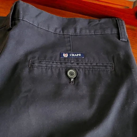 Chaps Mens W2 L32 Navy Pleated Pants 2 Front and Back Pockets Leg  Tag lengthOn - Picture 3 of 5